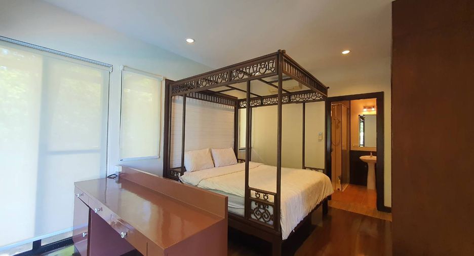 For rent 4 bedrooms house in East Pattaya, Pattaya