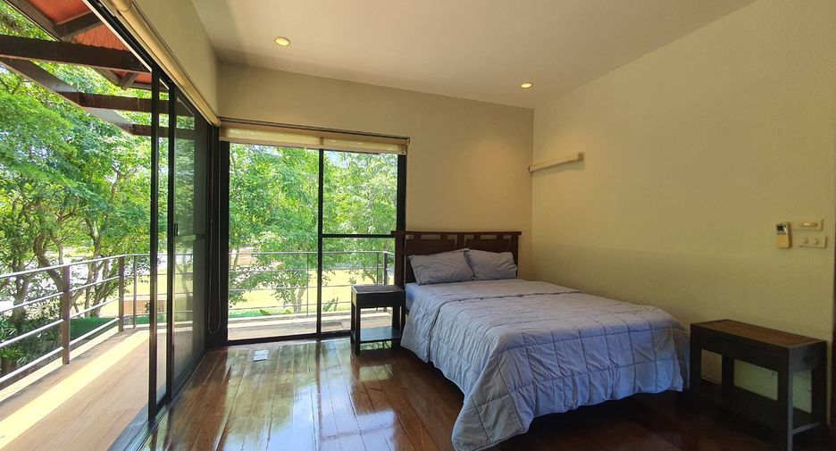 For rent 4 bedrooms house in East Pattaya, Pattaya