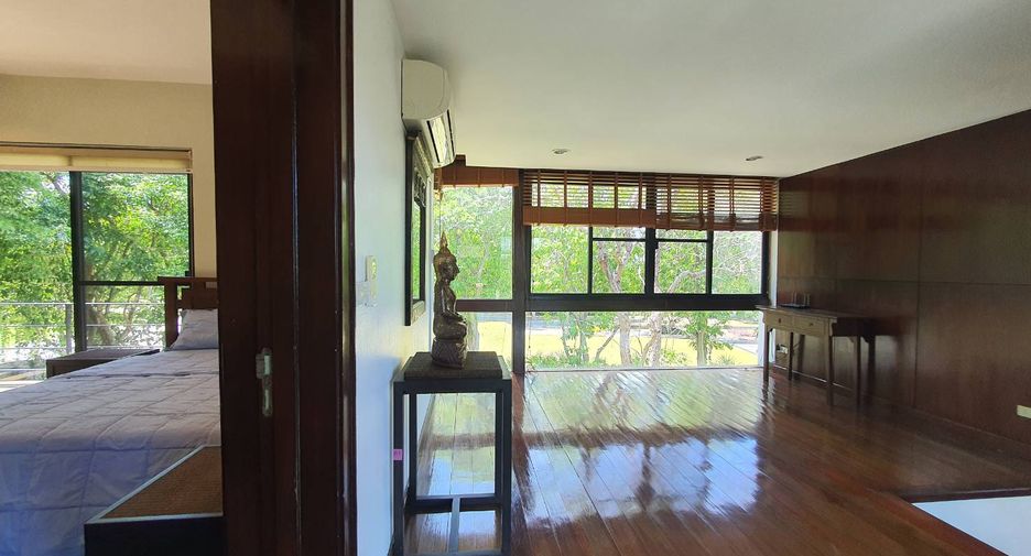 For rent 4 bedrooms house in East Pattaya, Pattaya