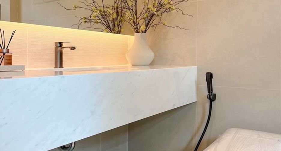 For sale 3 bedrooms house in Taling Chan, Bangkok