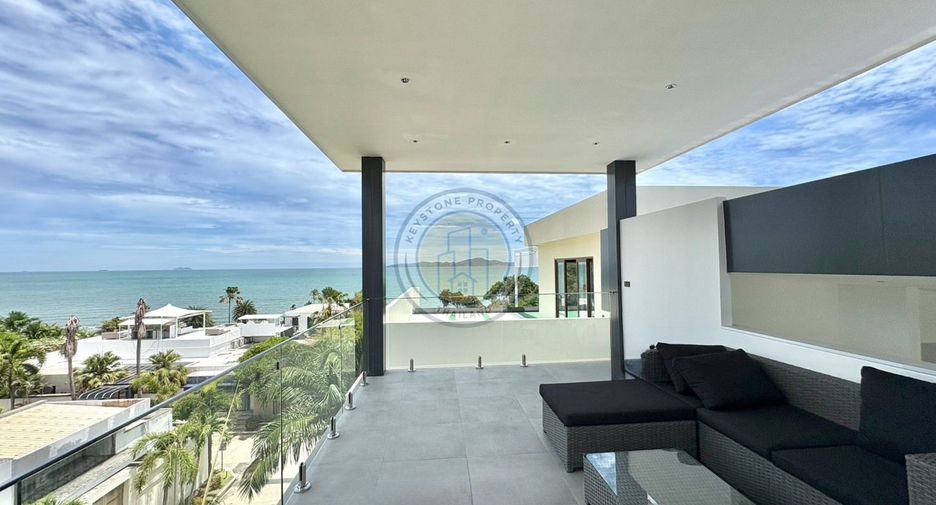 For sale 6 bedrooms villa in Pratumnak, Pattaya