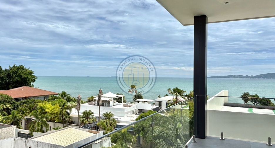 For sale 6 bedrooms villa in Pratumnak, Pattaya