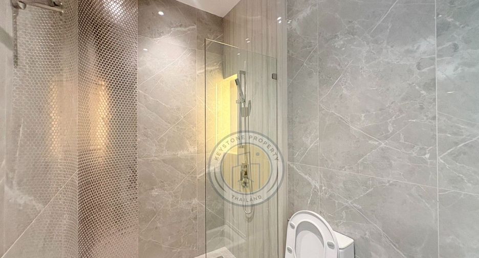 For sale 6 bedrooms villa in Pratumnak, Pattaya
