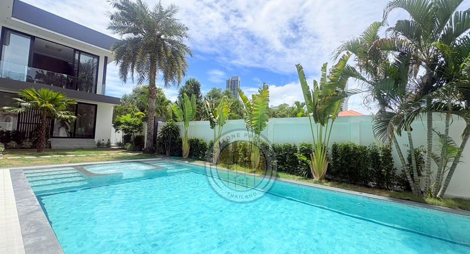 For sale 6 bedrooms villa in Pratumnak, Pattaya