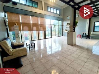 À vendre 2 chambres maison de ville à Wat Phleng, Ratchaburi