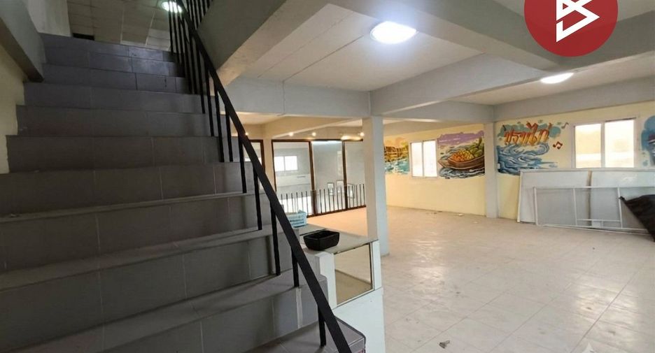 Casa adosada en venta de 2 habitaciones en Wat Phleng, Ratchaburi