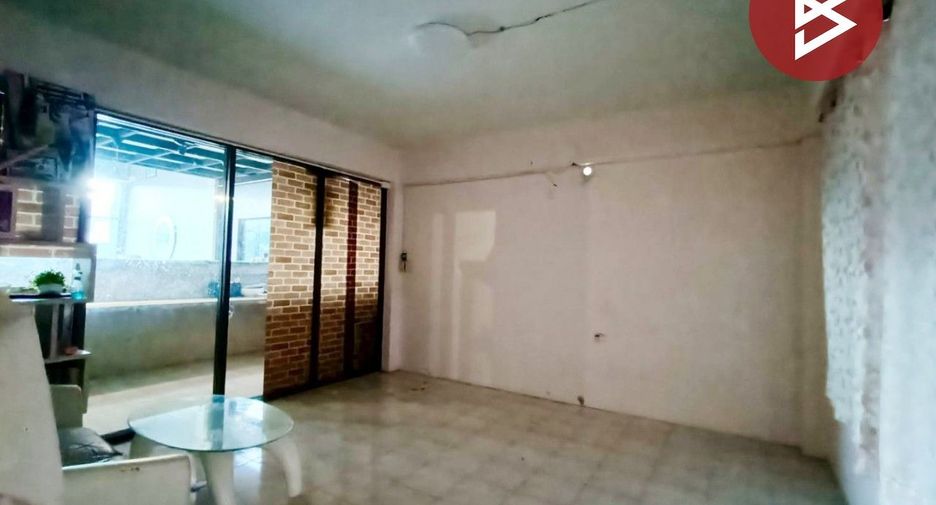 À vendre 2 chambres maison de ville à Wat Phleng, Ratchaburi
