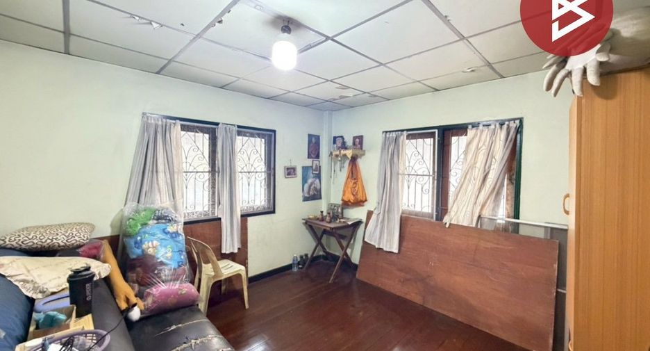 For sale 3 bedrooms townhouse in Sai Mai, Bangkok