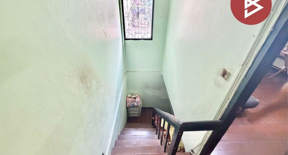 For sale 3 bedrooms townhouse in Sai Mai, Bangkok