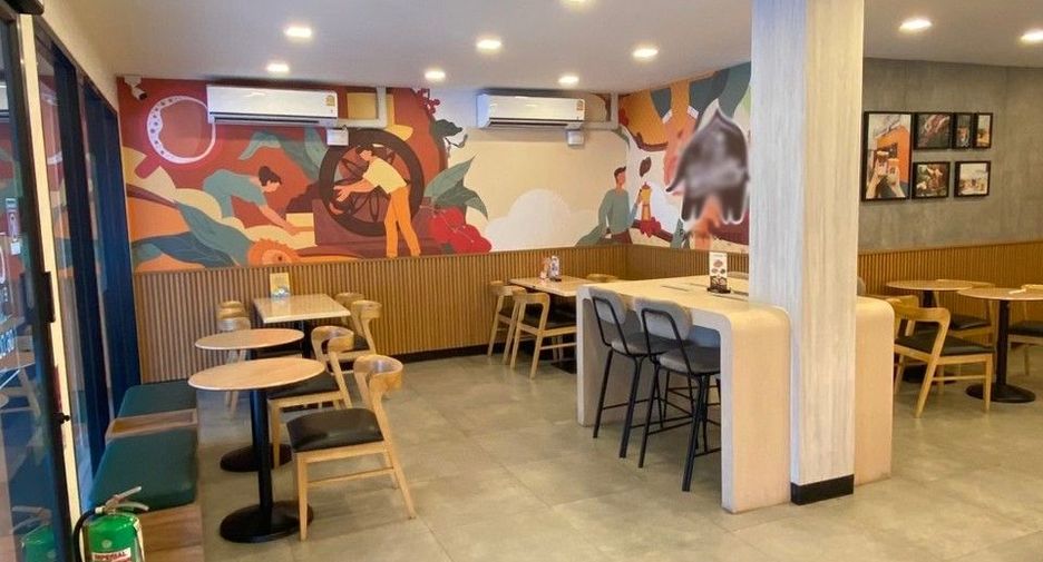 For sale 6 bedrooms retail Space in Mueang Samut Prakan, Samut Prakan