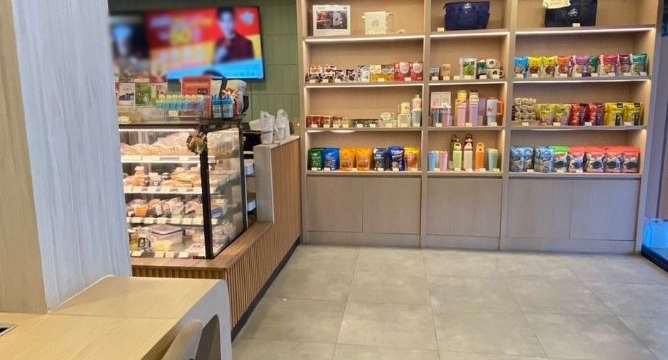 For sale 6 bedrooms retail Space in Mueang Samut Prakan, Samut Prakan