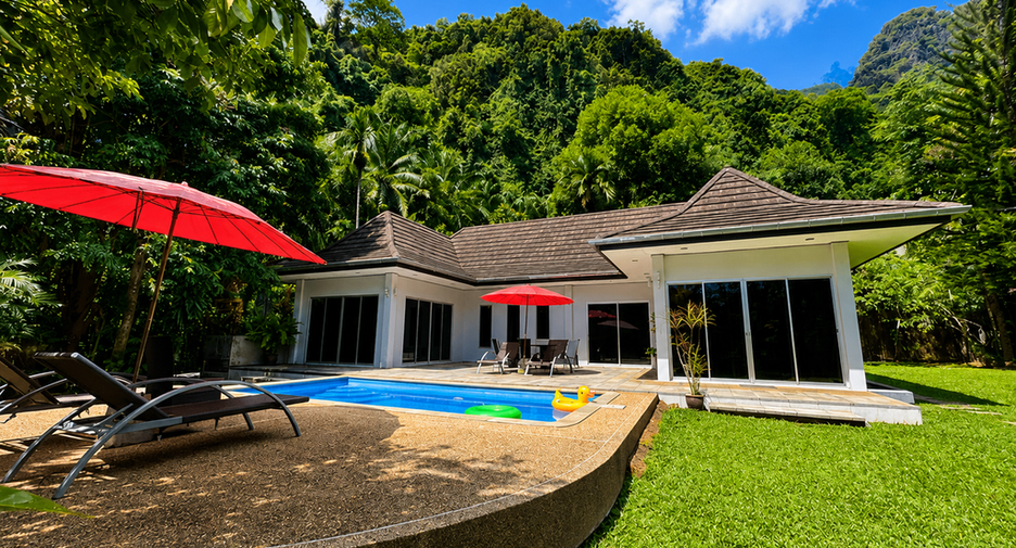 For rent 10 bedrooms villa in Mueang Krabi, Krabi