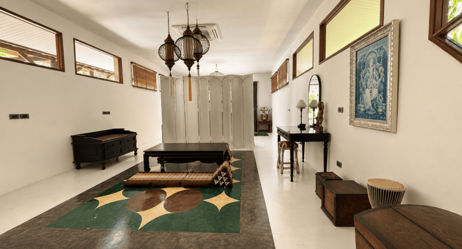 For rent 10 bedrooms villa in Mueang Krabi, Krabi