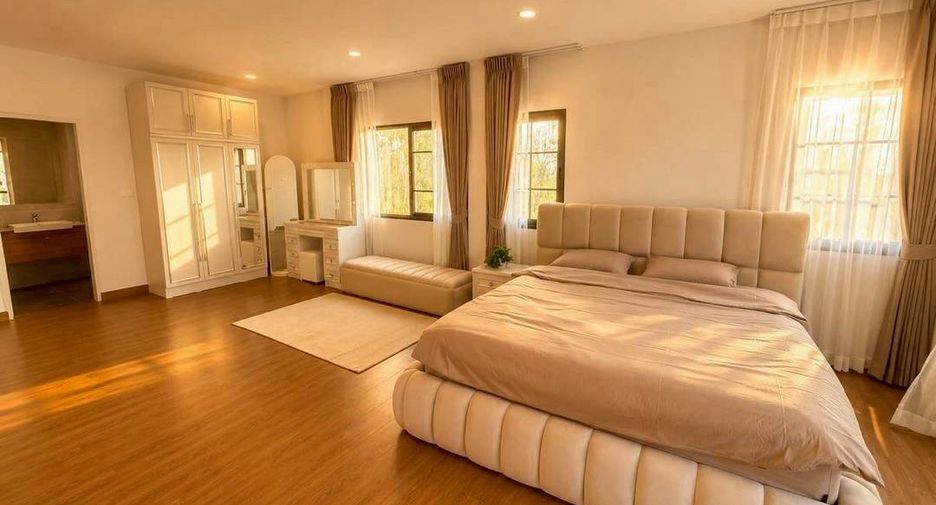 For rent 4 bedrooms house in Bang Phli, Samut Prakan