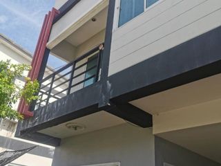 For sale 3 bedrooms townhouse in Bang Saray, Pattaya