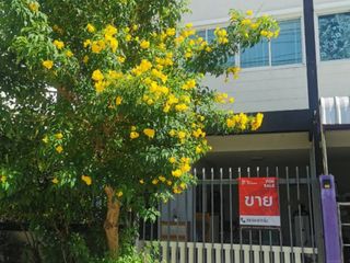 For sale 3 bedrooms townhouse in Bang Saray, Pattaya