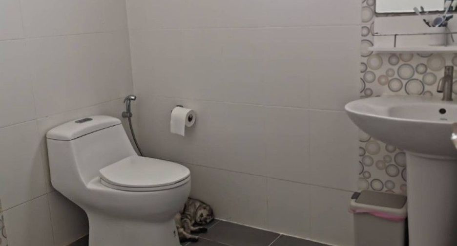 For sale 3 bedrooms townhouse in Bang Saray, Pattaya