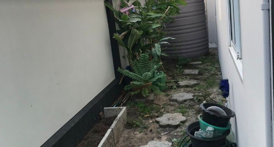 For sale 3 bedrooms townhouse in Bang Saray, Pattaya