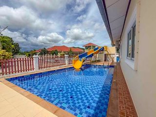 出售 3 卧室 独立屋 在 Sattahip, Chon Buri
