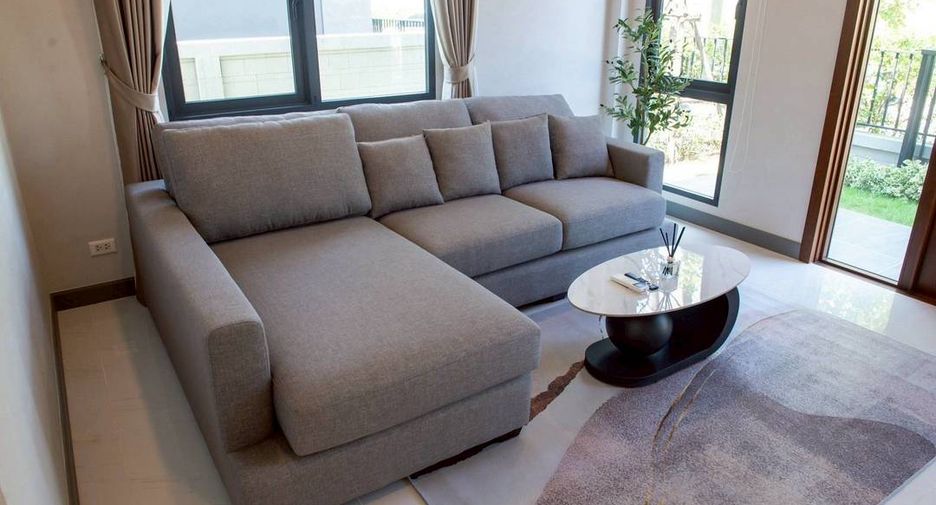Casa en alquiler de 4 habitaciones en Bang Phli, Samut Prakan