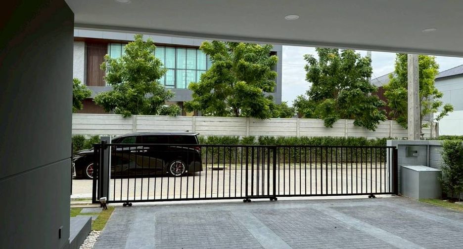 Casa en alquiler de 4 habitaciones en Bang Phli, Samut Prakan