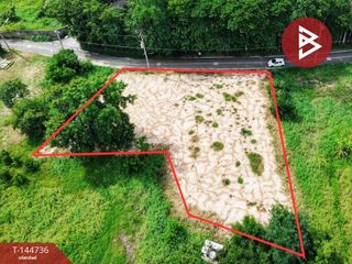 Terreno en venta en Nong Chang, Uthai Thani