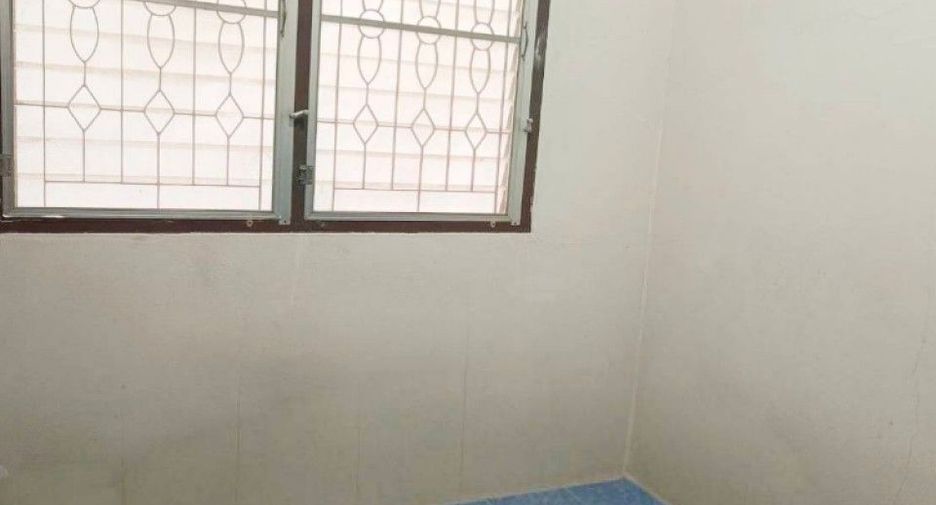 For sale 2 bedrooms townhouse in Nong Chok, Bangkok