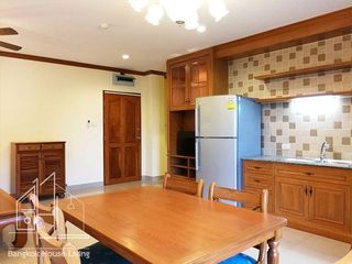 For rent 3 bedrooms apartment in Watthana, Bangkok