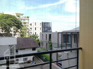 For rent 3 bedrooms apartment in Watthana, Bangkok