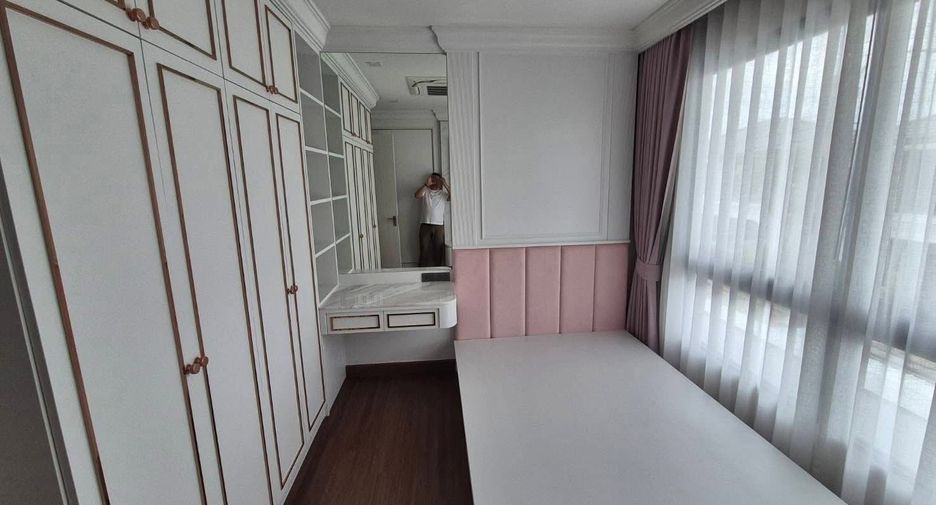 For sale 3 bedrooms house in Mueang Nonthaburi, Nonthaburi