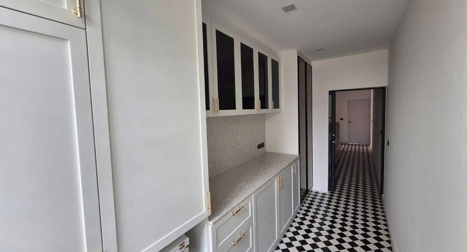 For sale 3 bedrooms house in Mueang Nonthaburi, Nonthaburi