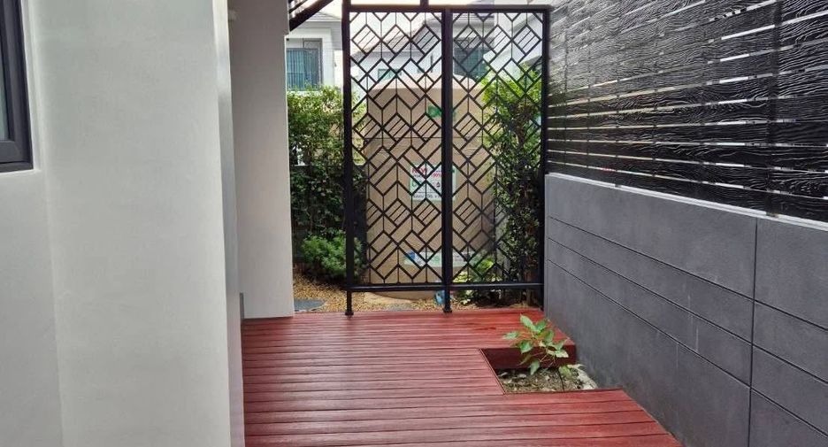 For sale 3 bedrooms house in Mueang Nonthaburi, Nonthaburi