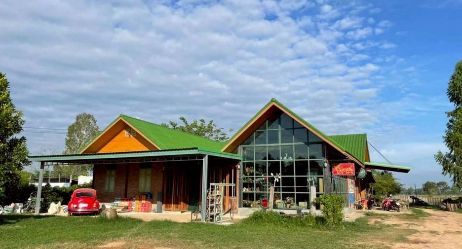 Terreno en venta en Khwao Sinarin, Surin