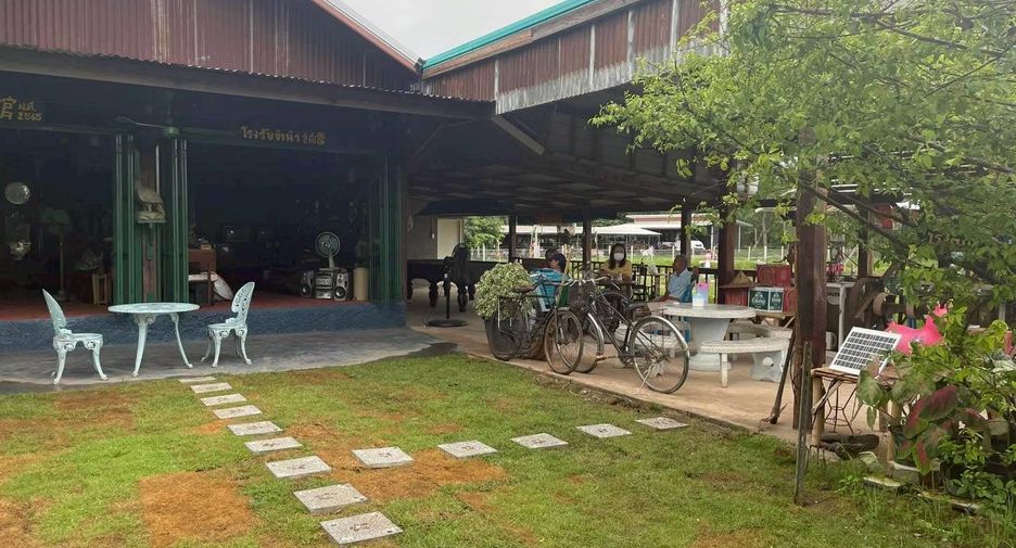 Terreno en venta en Khwao Sinarin, Surin