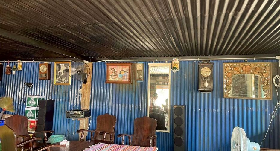 Terreno en venta en Khwao Sinarin, Surin