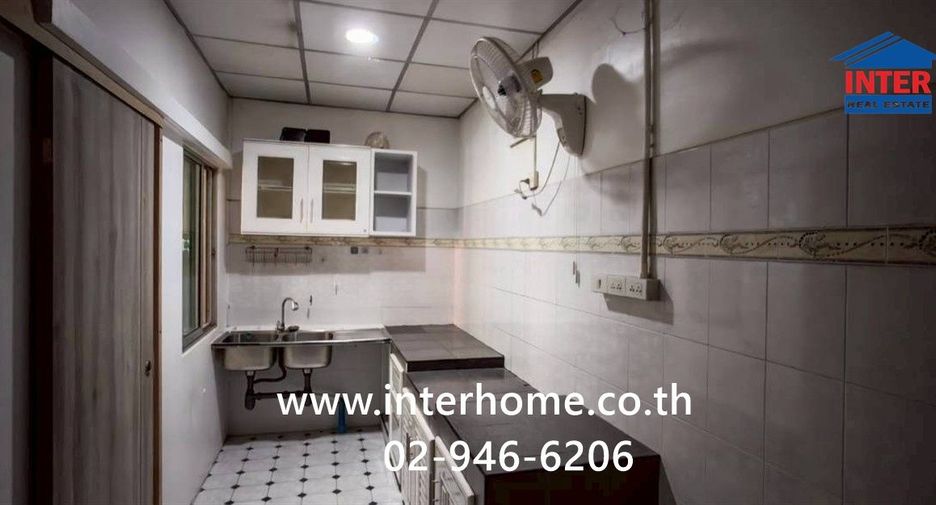 ขาย 3 ห้องนอน ทาวน์เฮ้าส์ ใน เมืองปทุมธานี, ปทุมธานี