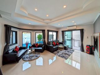 出租 和 出售 5 卧室 别墅 在 Bang Lamung, Chon Buri