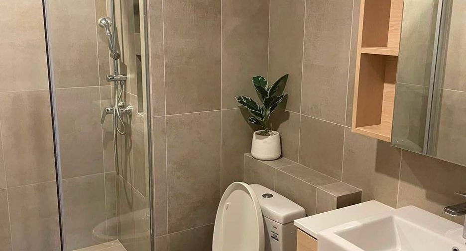 For rent 1 bed condo in Yan Nawa, Bangkok