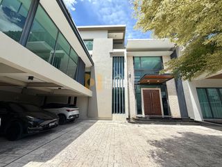 For sale land in Dusit, Bangkok