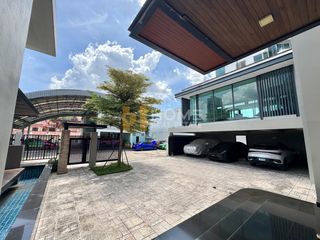 For sale land in Dusit, Bangkok