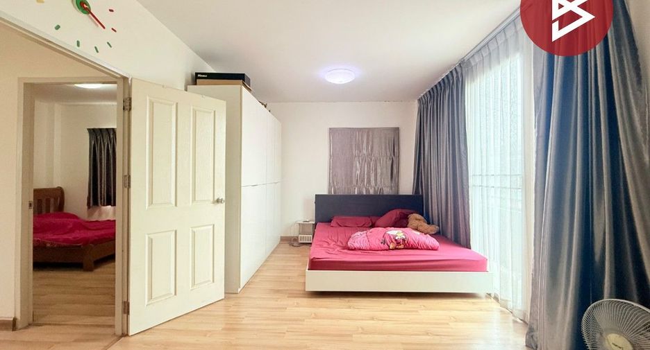 For sale 2 bedrooms townhouse in Mueang Samut Sakhon, Samut Sakhon