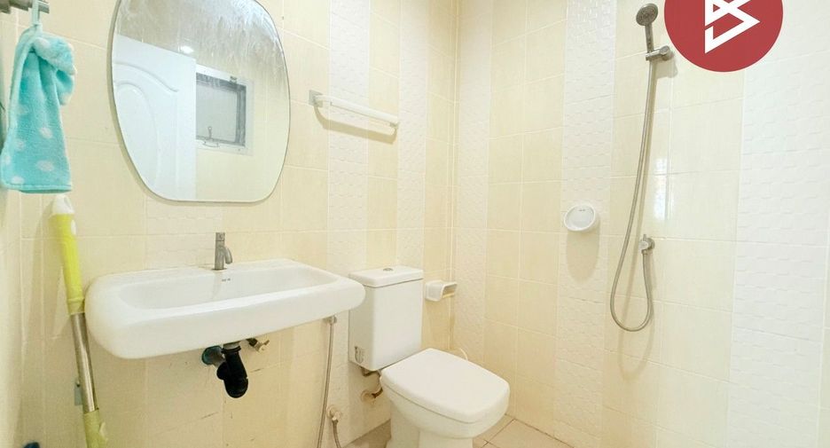 For sale 2 bedrooms townhouse in Mueang Samut Sakhon, Samut Sakhon