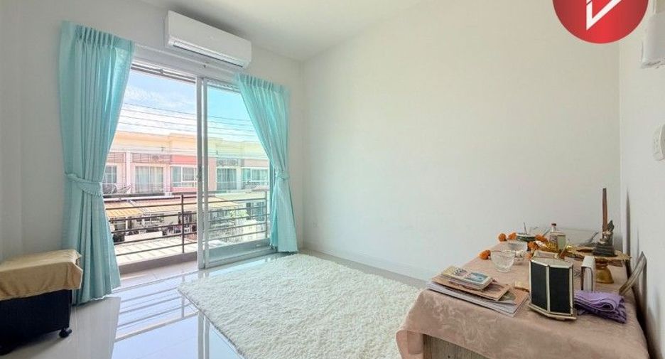 Casa adosada en venta de 3 habitaciones en Mueang Samut Sakhon, Samut Sakhon
