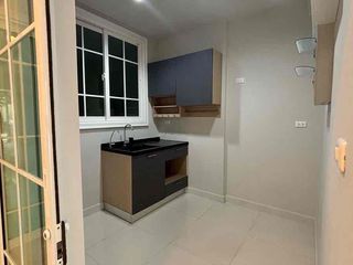 For rent 3 bedrooms retail Space in Bang Na, Bangkok