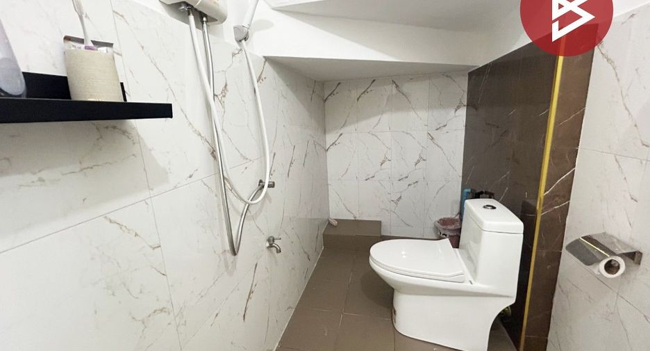 For rent and for sale 2 bedrooms townhouse in Mueang Chon Buri, Chonburi
