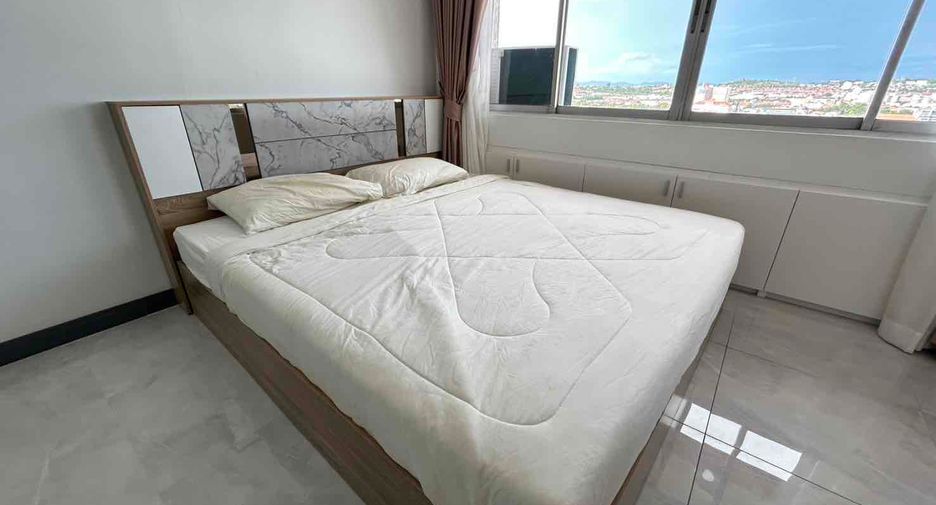 For rent 3 bedrooms condo in Jomtien, Pattaya