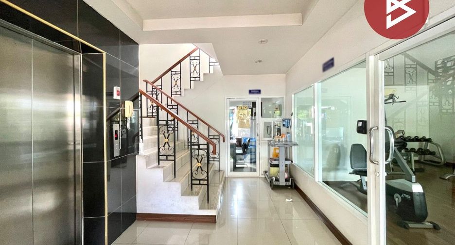 For sale 1 bed condo in Mueang Chon Buri, Chonburi