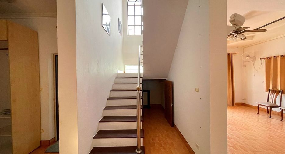 For rent and for sale 4 bedrooms villa in Mueang Samut Prakan, Samut Prakan