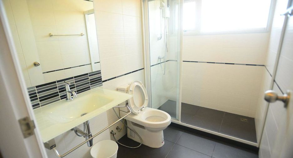 For rent 2 bedrooms condo in Bang Lamung, Chonburi
