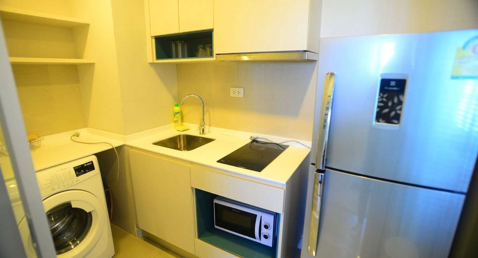 For rent 2 bedrooms condo in Bang Lamung, Chonburi